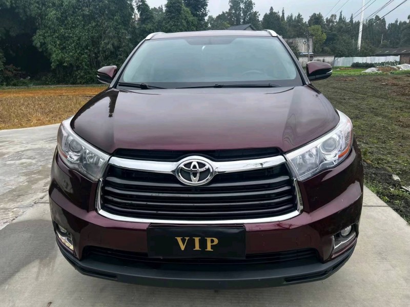 成都16年丰田汉兰达1