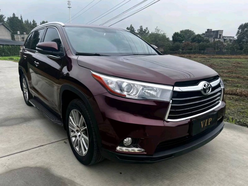 成都16年丰田汉兰达2