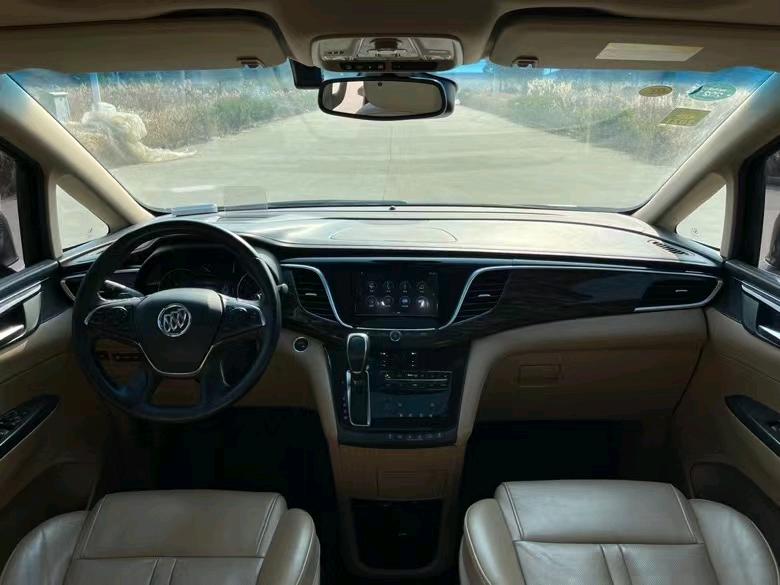 盐城17年别克GL86