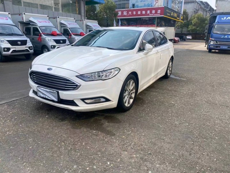 青岛18年福特蒙迪欧1