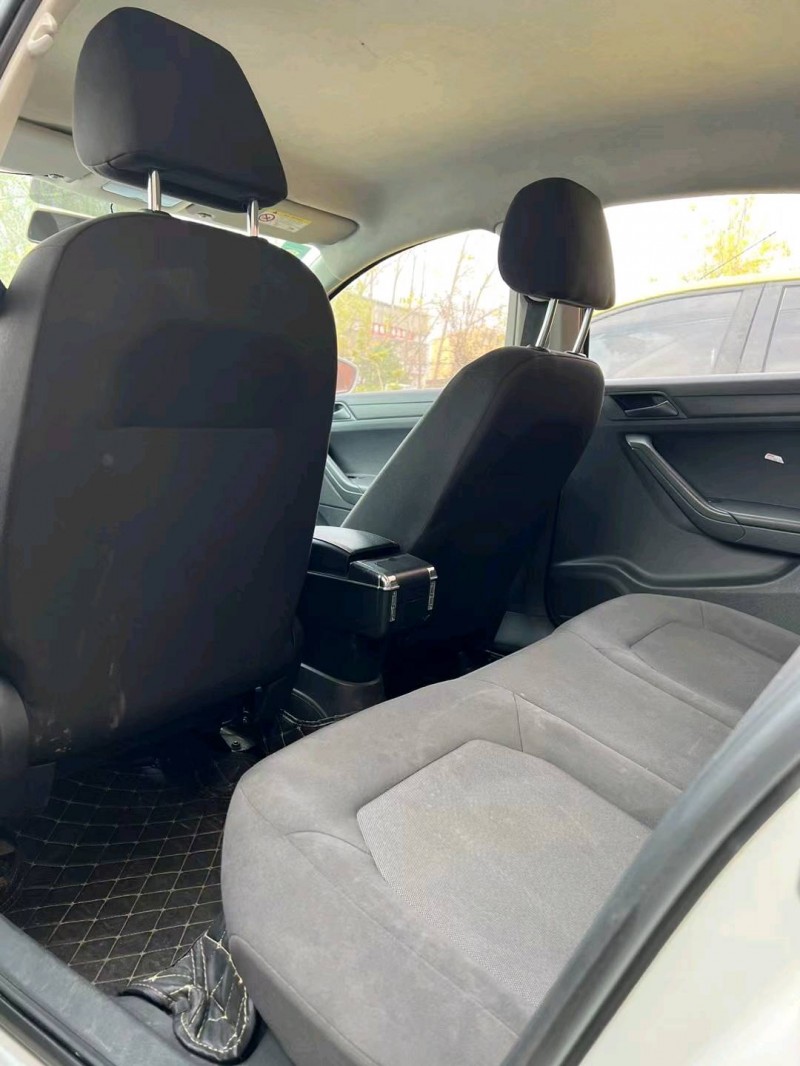 北京16年大众捷达5