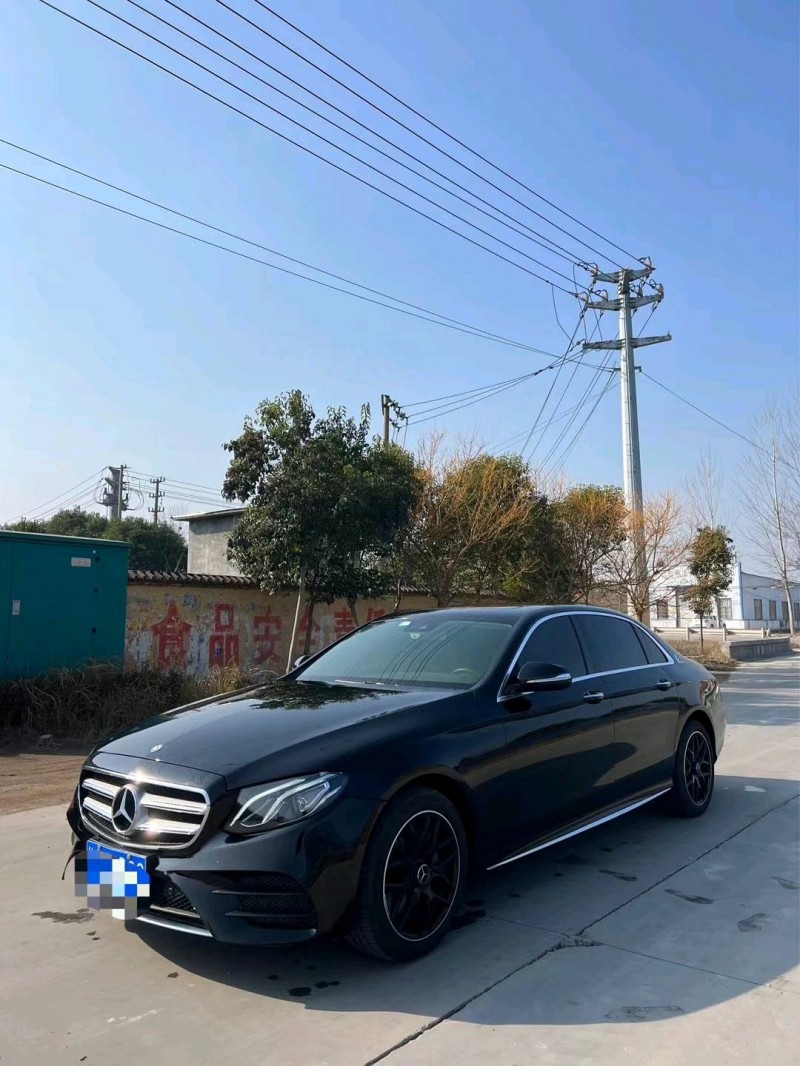 北京17年奔驰E2
