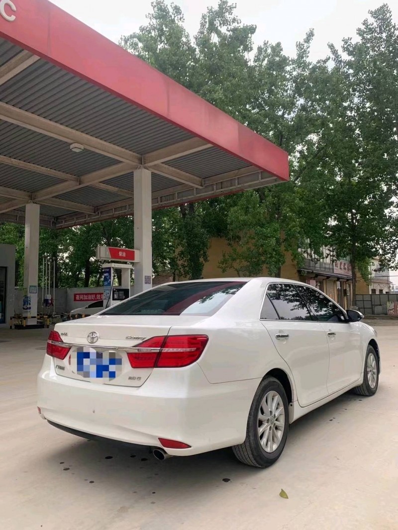 北京17年丰田凯美瑞7