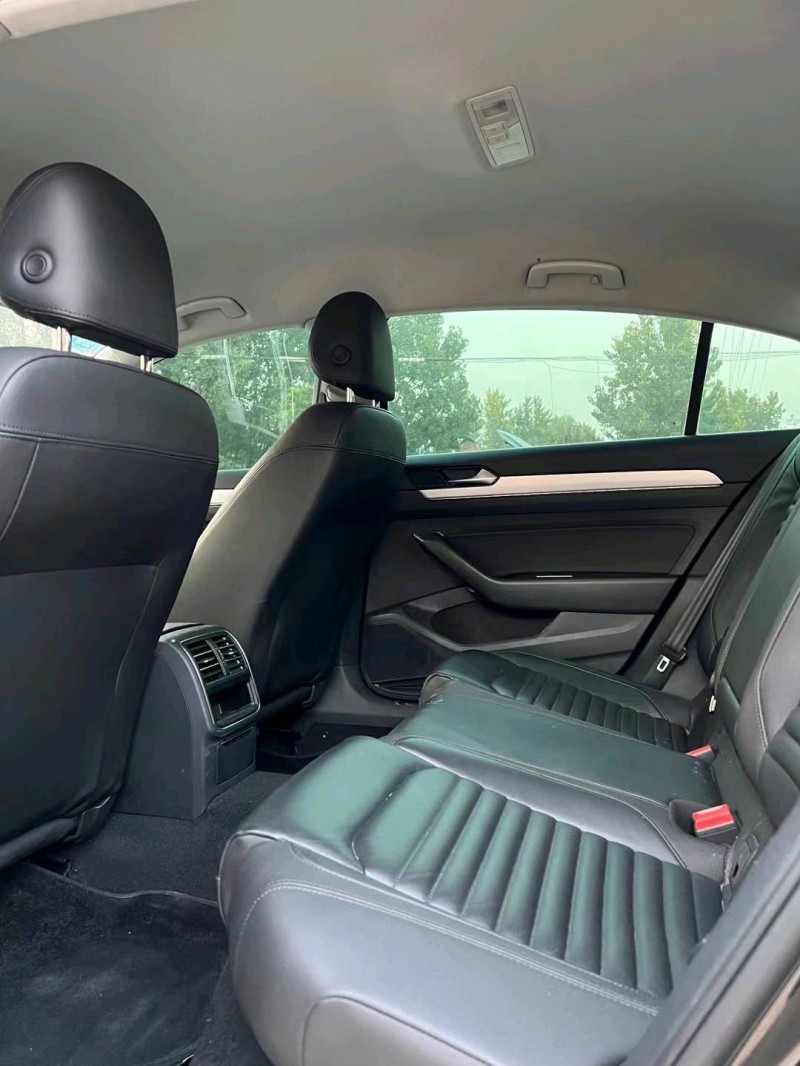 北京17年大众迈腾2