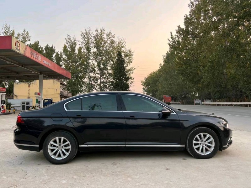 北京17年大众迈腾8