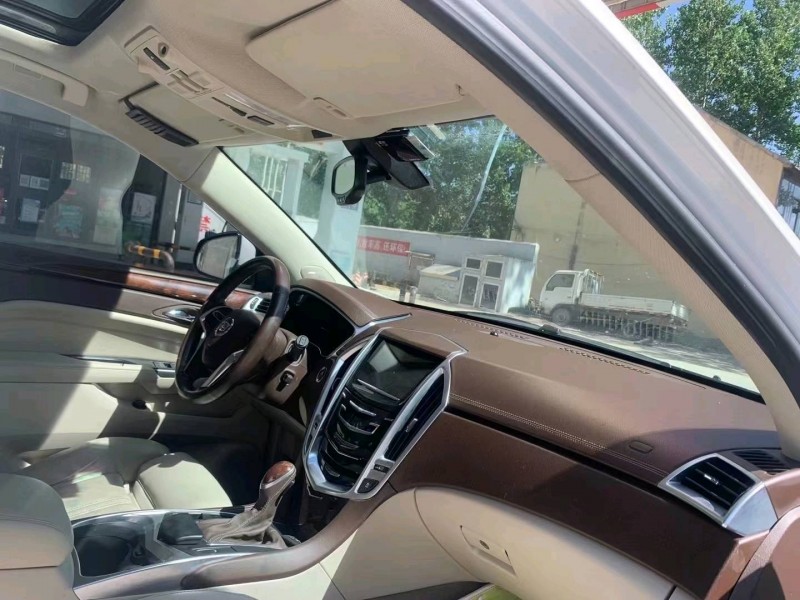 北京14年凯迪拉克SRX5