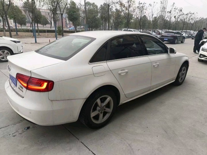 宜昌15年奥迪A4L8