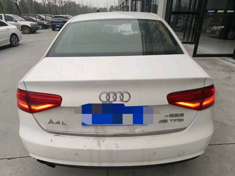 宜昌15年奥迪A4L7