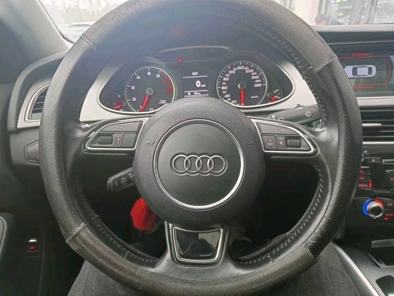 宜昌15年奥迪A4L9