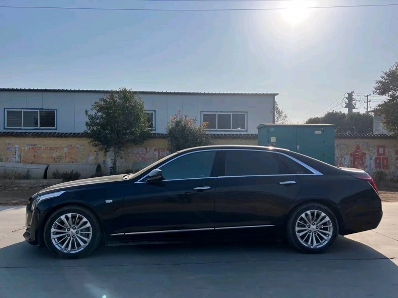 北京17年凯迪拉克CT63