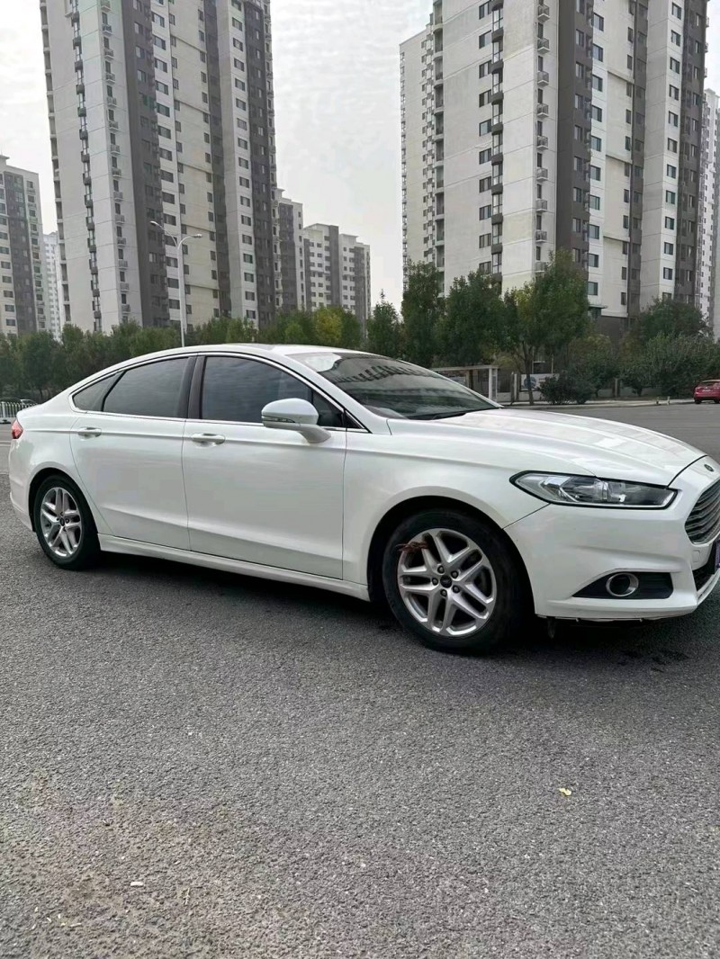 青岛16年福特蒙迪欧2