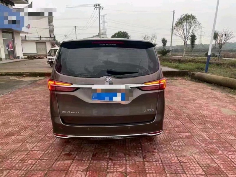 嘉兴21年别克GL82