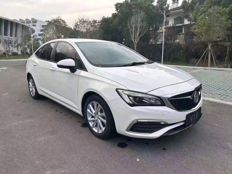 嘉兴18年别克威朗7