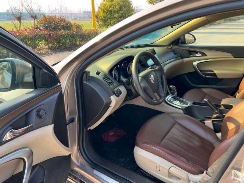 盐城12年别克君威6