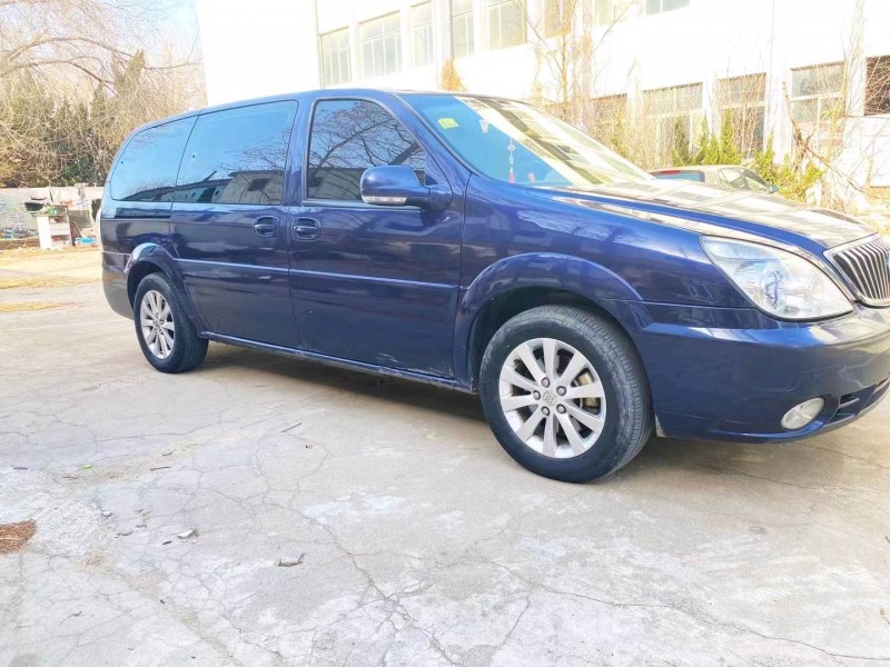 枣庄17年别克GL82