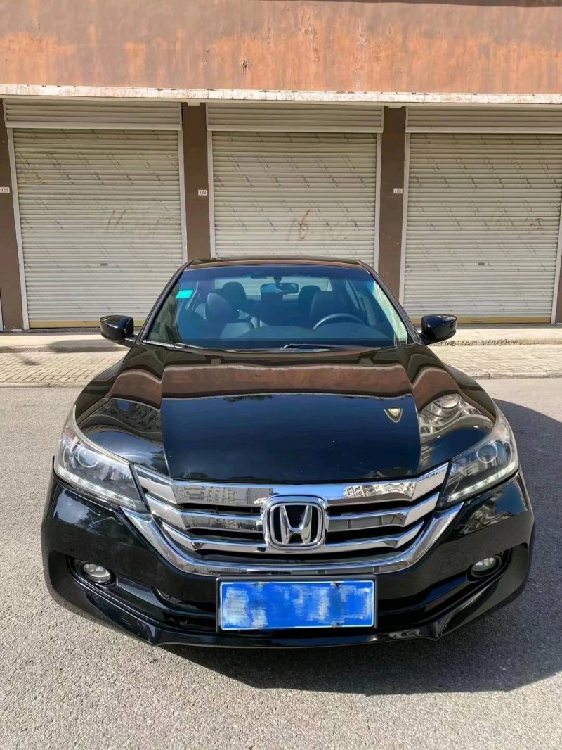 邯郸16年本田雅阁9