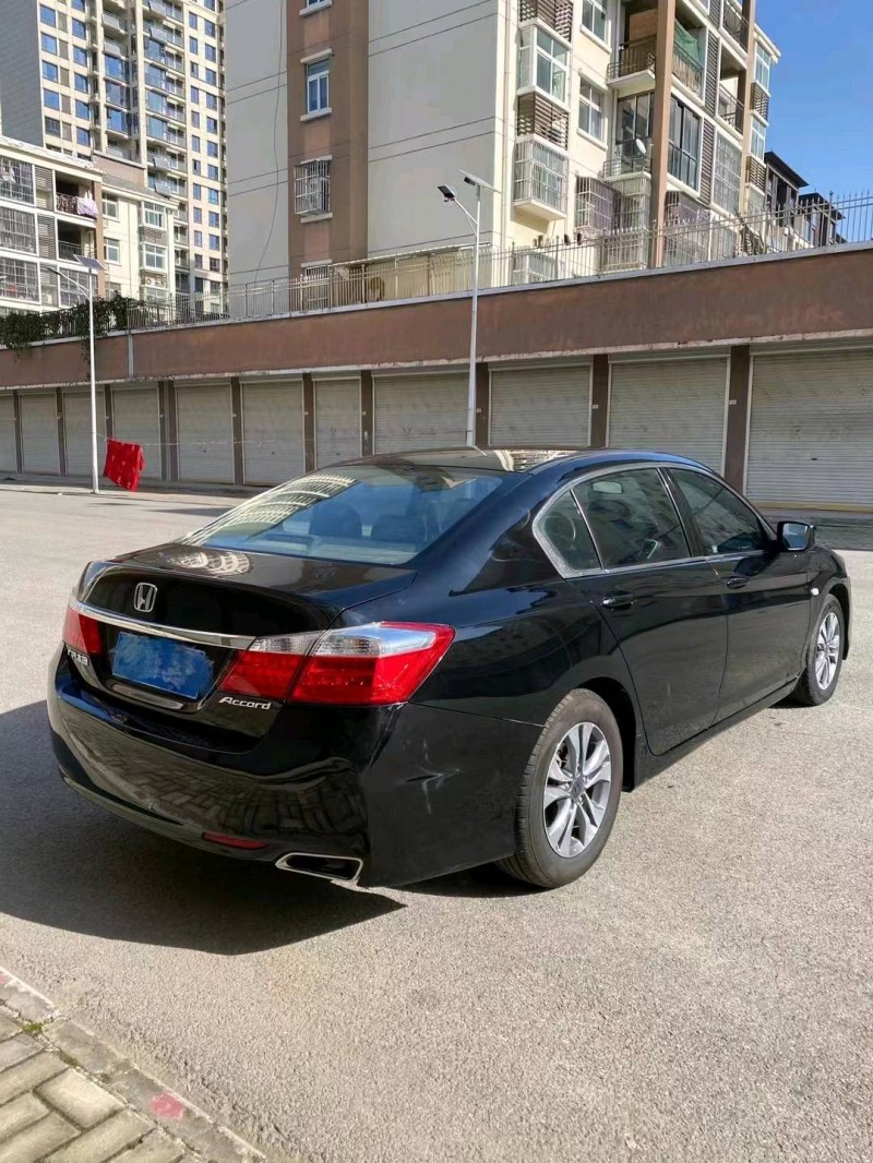 邯郸16年本田雅阁6