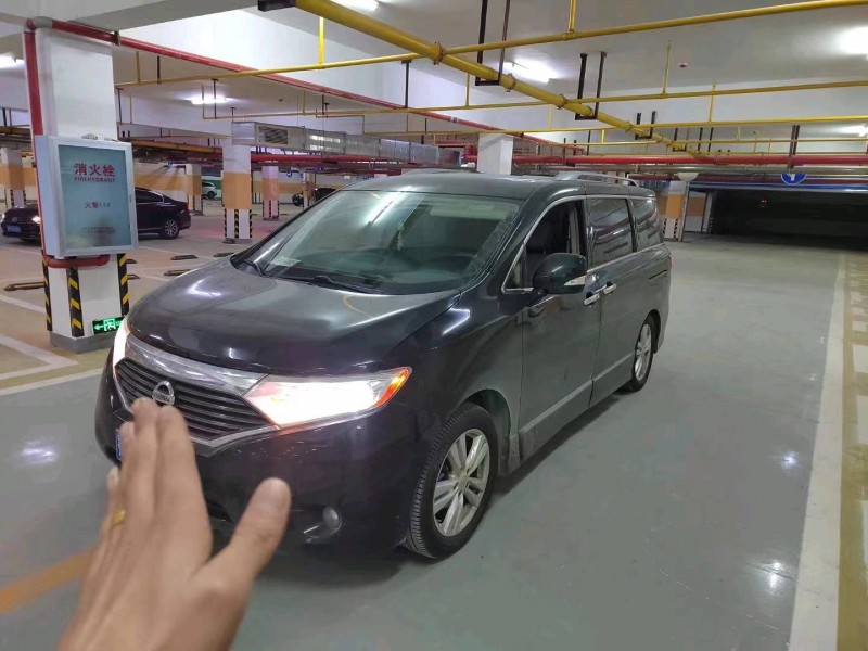 宜昌13年日产贵士1