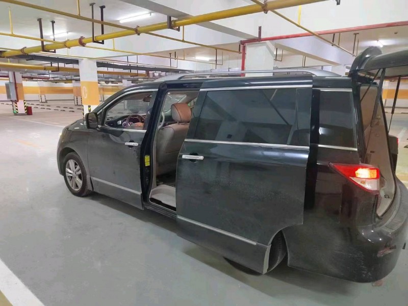 宜昌13年日产贵士3