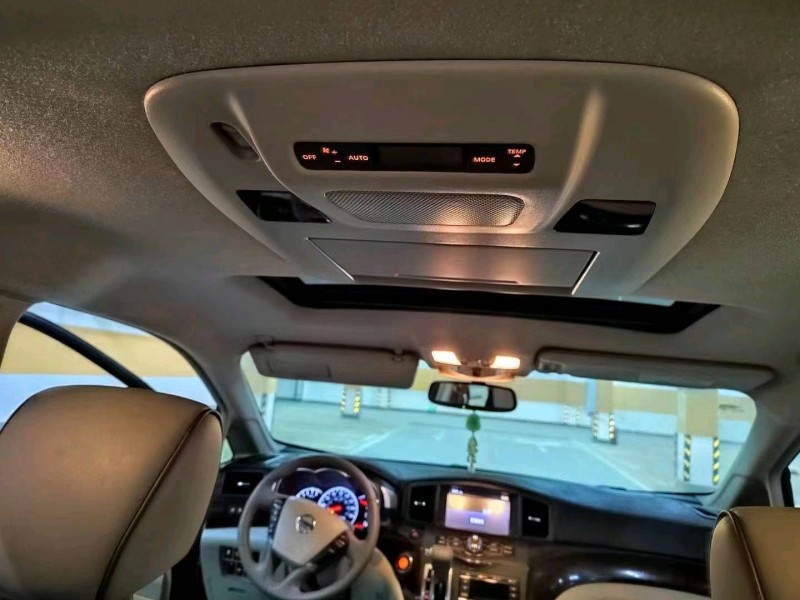 宜昌13年日产贵士7