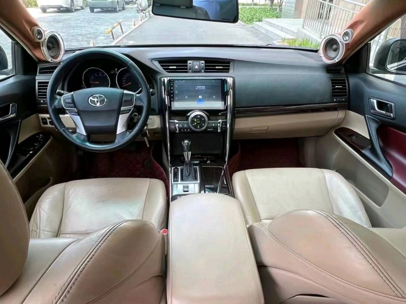 邯郸11年丰田锐志2