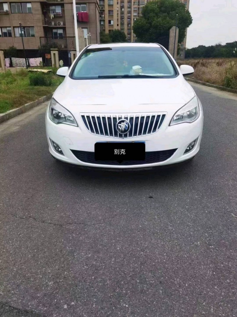 常州13年别克英朗1