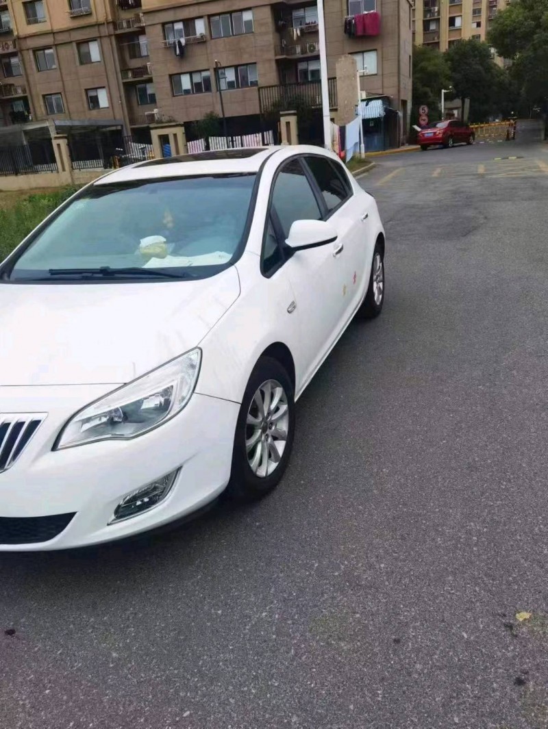 常州13年别克英朗6