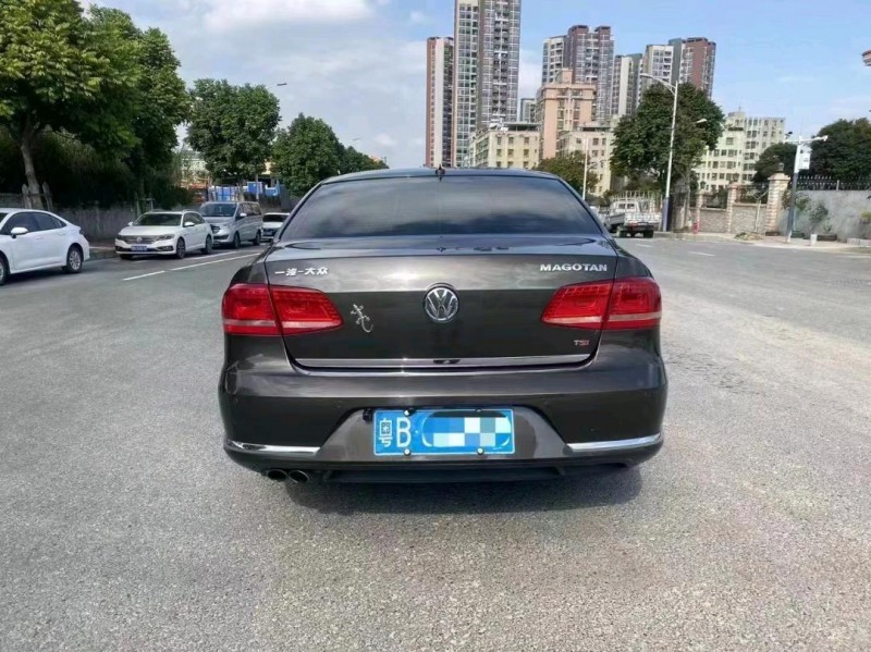 广州15年大众迈腾9