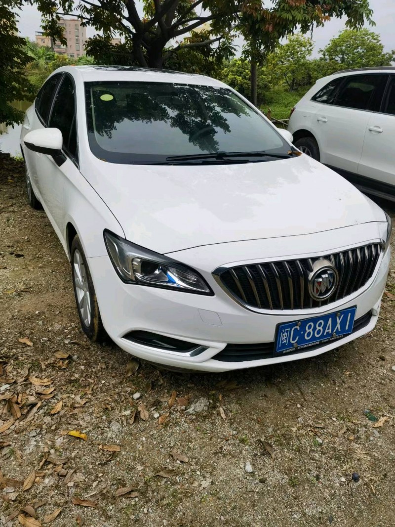 广州17年别克威朗1