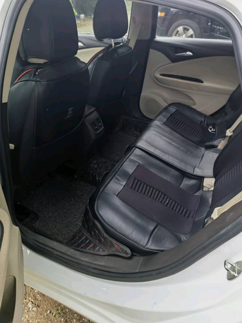 广州17年别克威朗2