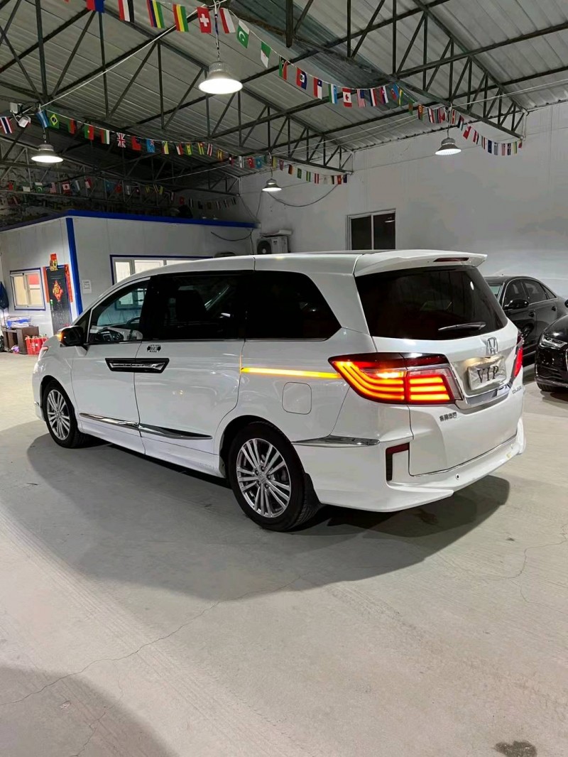 沈阳16年本田艾力绅5