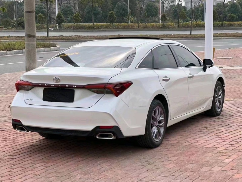 邯郸21年丰田亚洲龙4