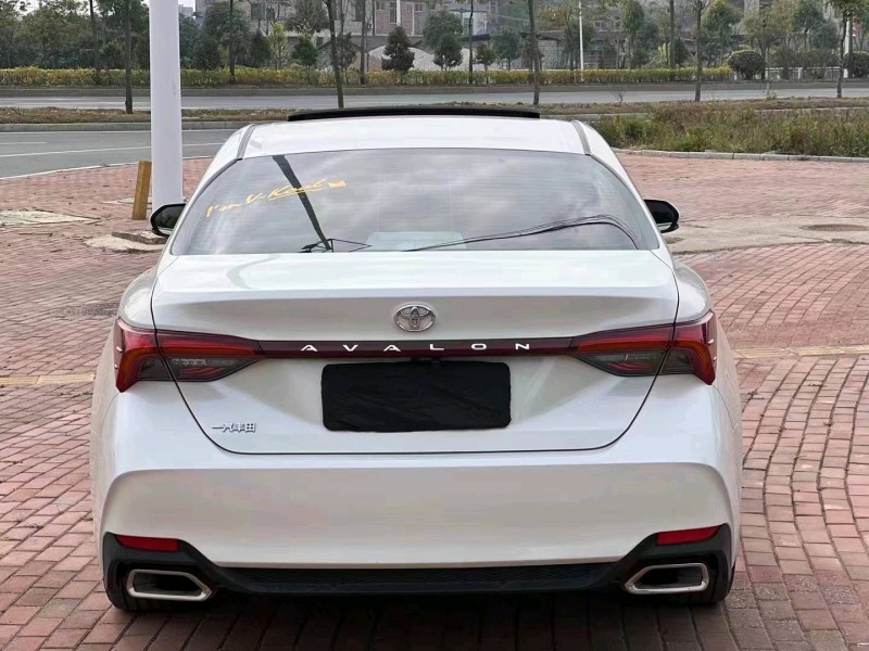 邯郸21年丰田亚洲龙9