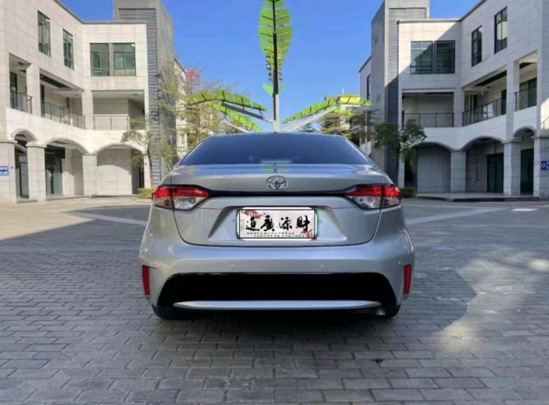 邯郸21年丰田雷凌6