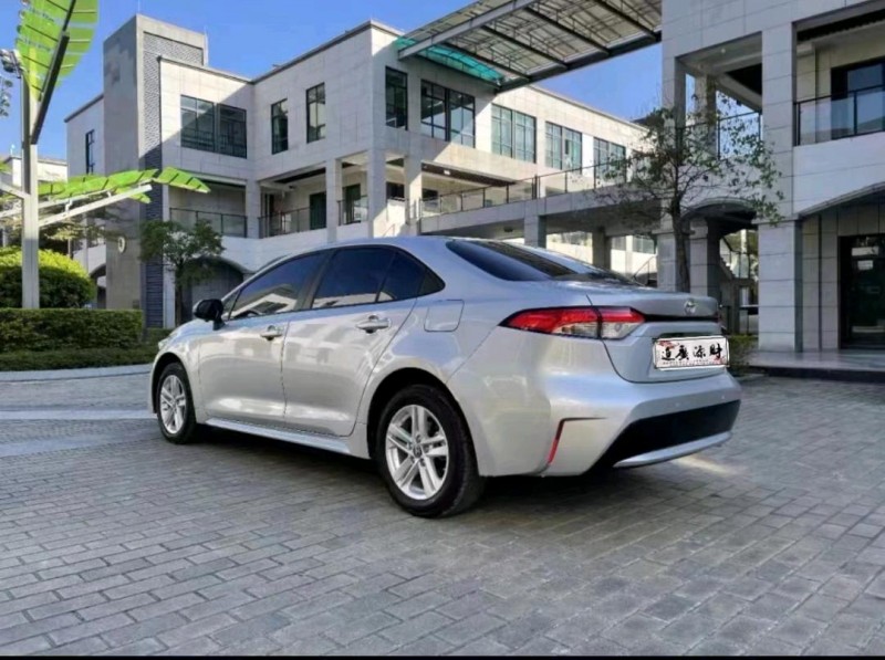 邯郸21年丰田雷凌7