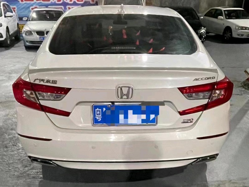 邯郸19年本田雅阁6