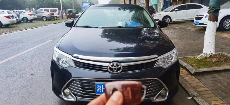 邯郸17年丰田凯美瑞7