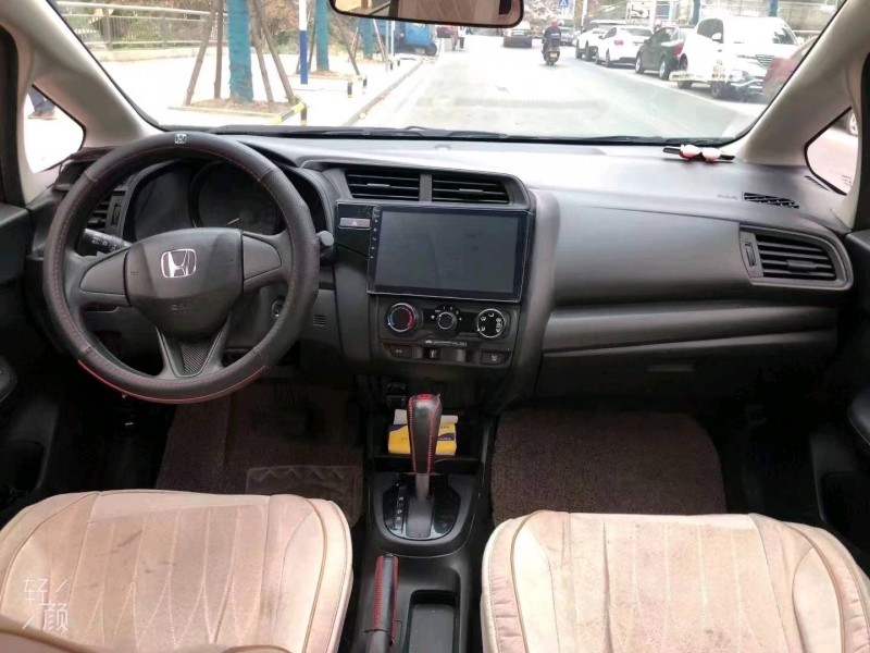 邢台18年本田飞度7