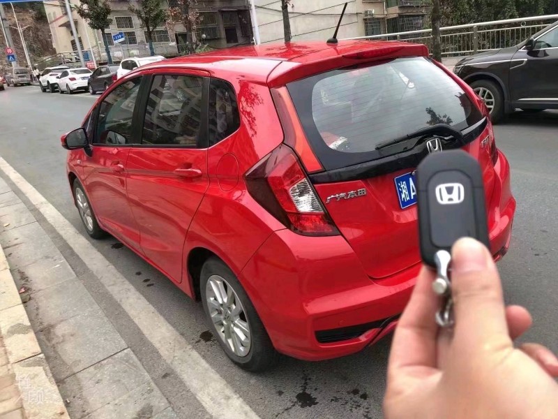 邢台18年本田飞度8