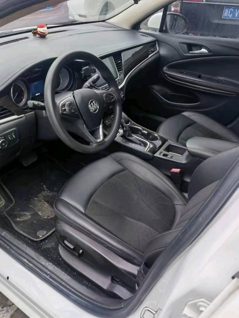 湖州18年别克威朗2