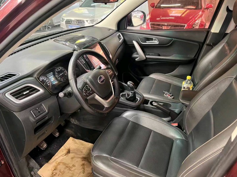 济宁17年SWM斯威汽车X74