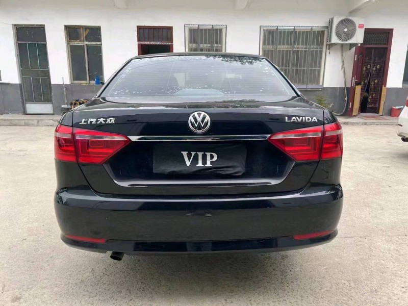 济宁18年大众朗逸1