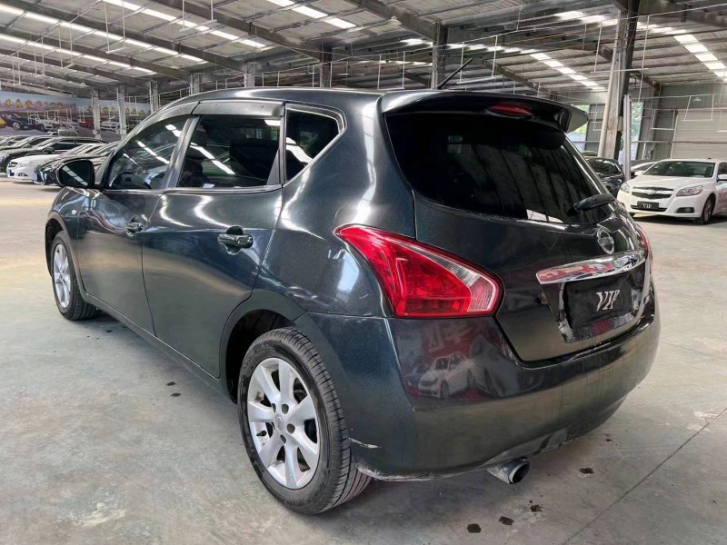 济宁14年日产骐达8