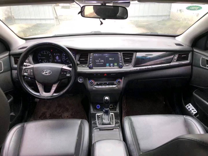 济宁17年现代名图5