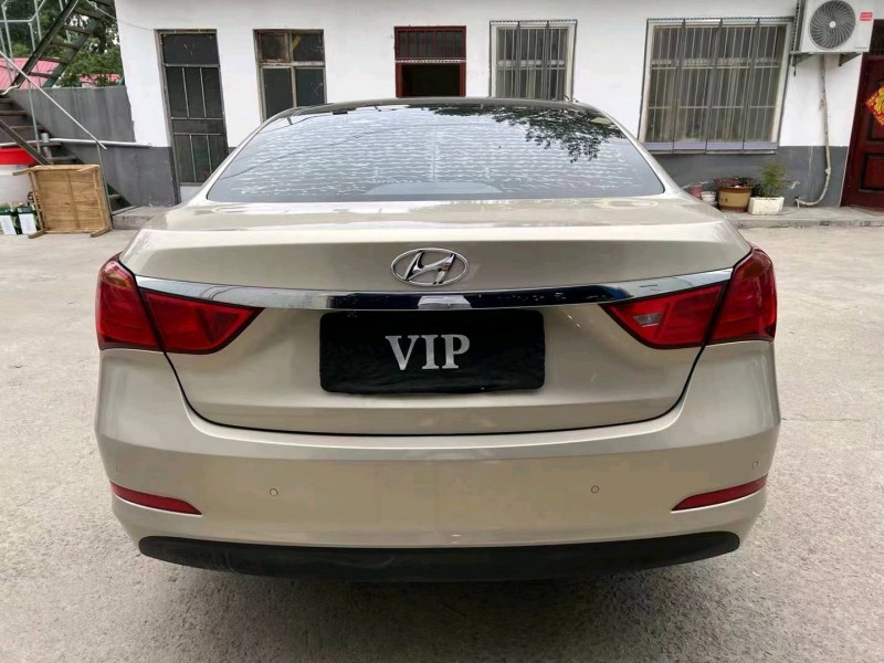 济宁15年现代名图1