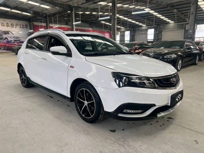 济宁17年吉利帝豪2