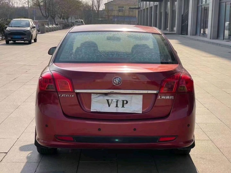 青岛14年别克凯越8