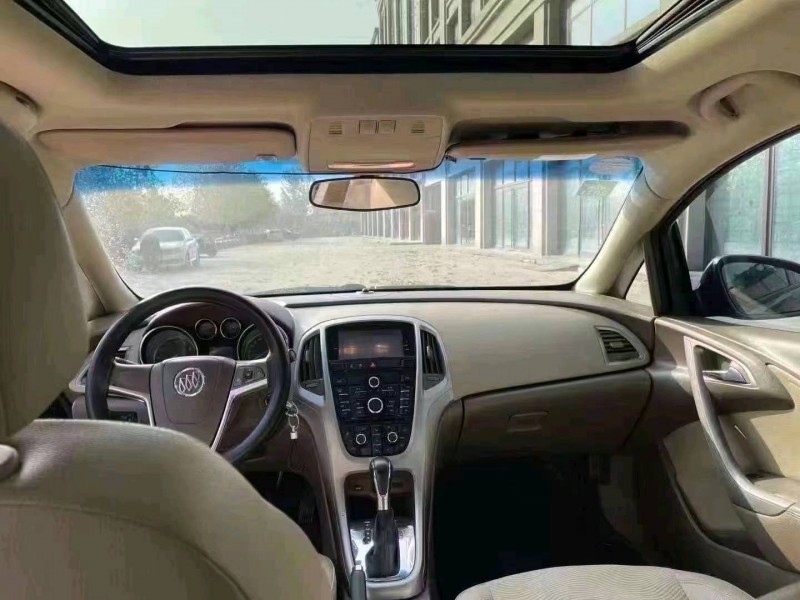 青岛15年别克英朗GT6