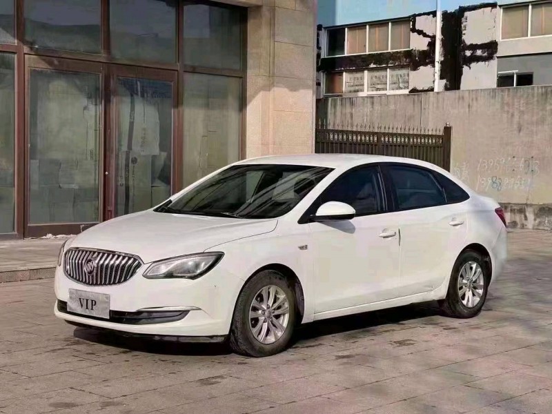 青岛17年别克英朗2