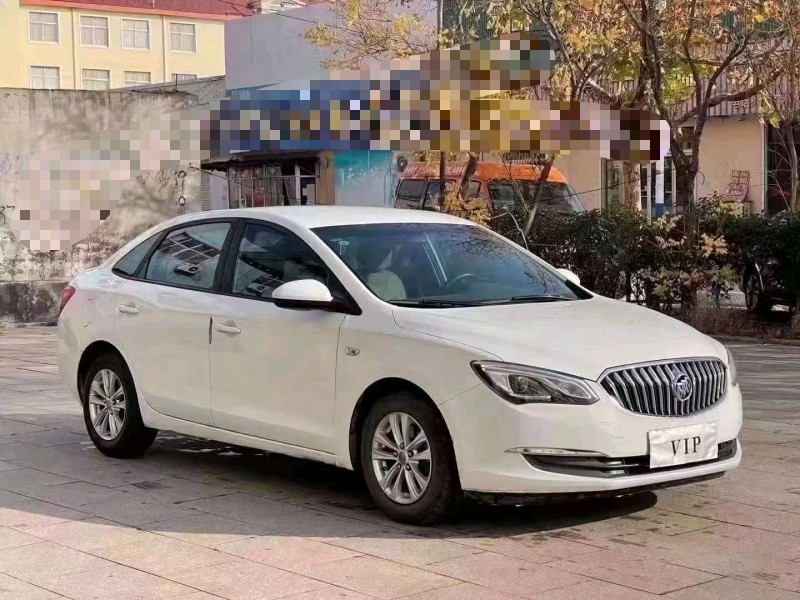 青岛17年别克英朗3